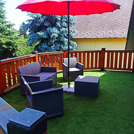 Labdarozsa Apartmanhouse Fonyód