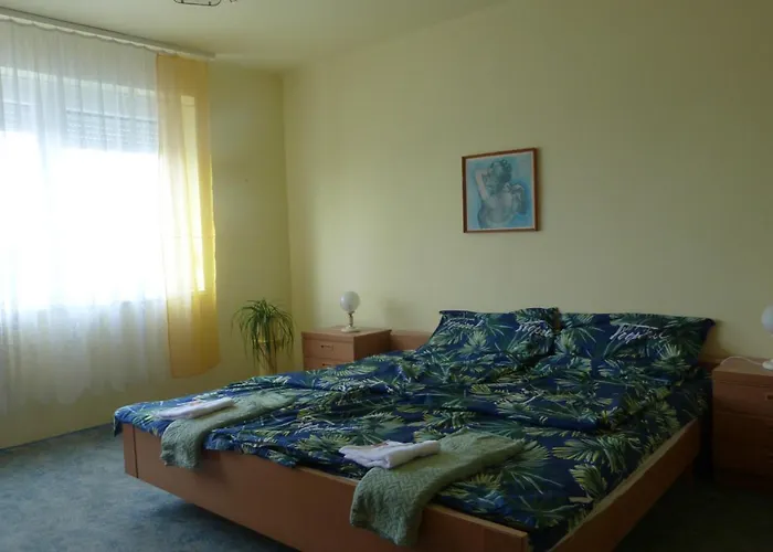 Appartamento Labdarozsa Apartmanhouse Fonyód