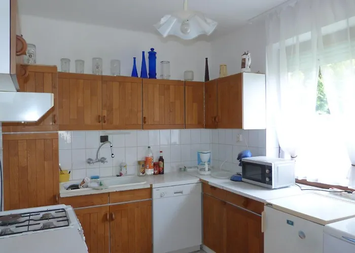 Labdarozsa Apartmanhouse Apartment